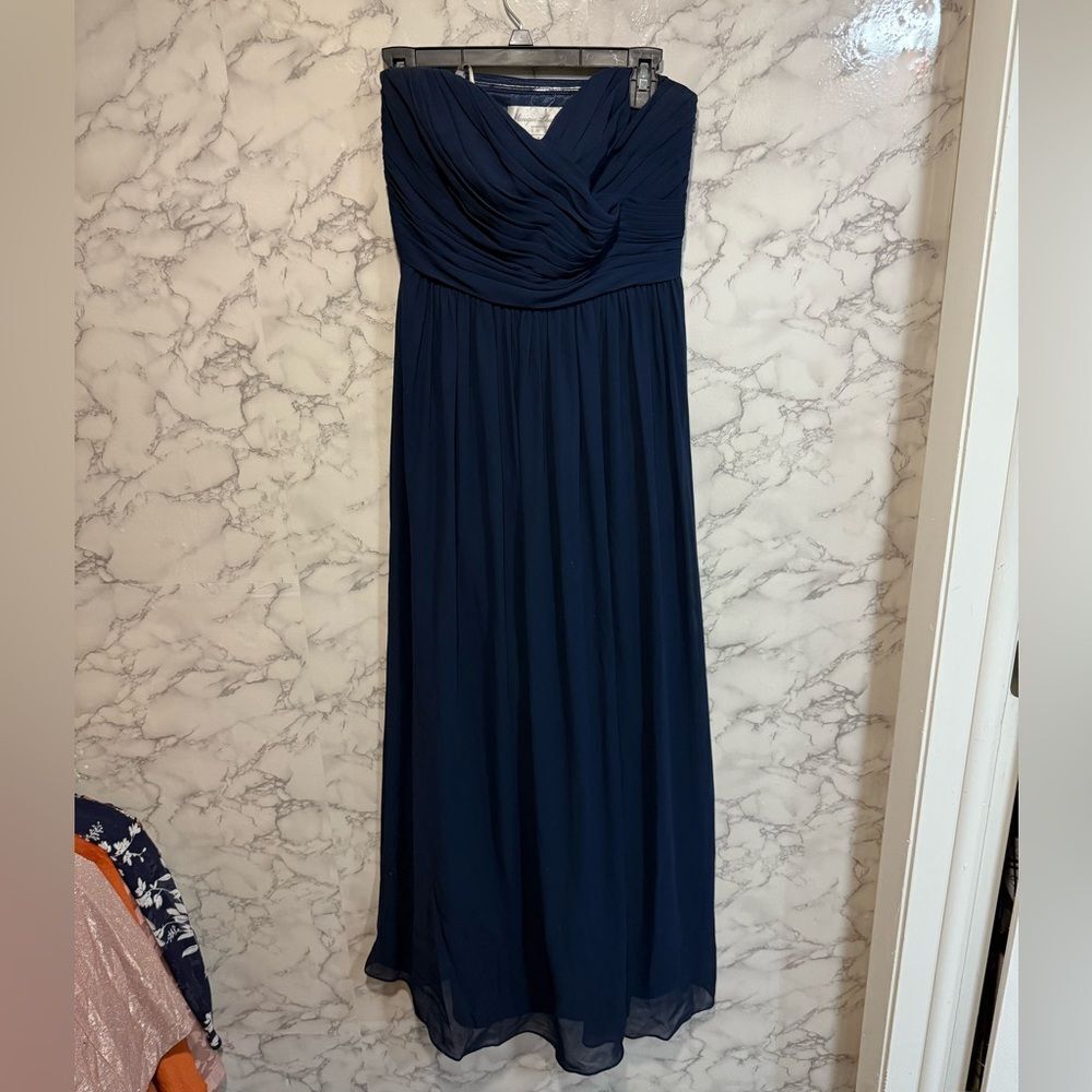 NEW MONIQUE LHUILLIER Bridesmaid Strapless Draped Chiffon Gown Dress Navy Size 6